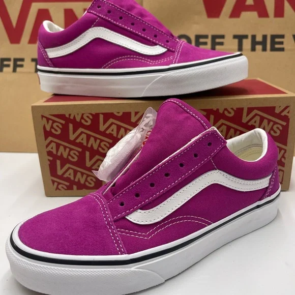 Vans Men’s Old Skool
Fuchsia Red/True White Sneakers 
VN0A5KRF8ZV - Picture 13 of 16